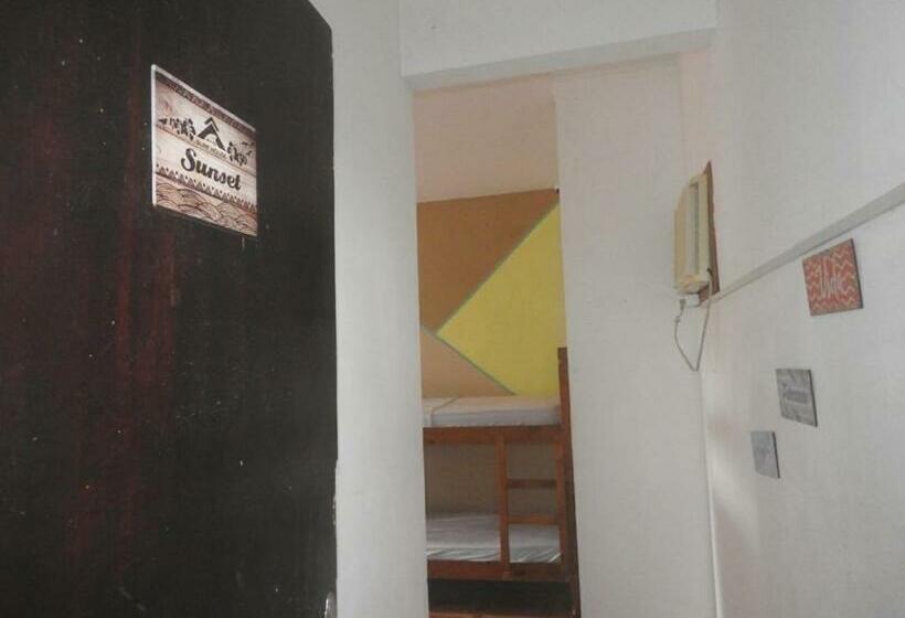 تختخواب در اتاق مشترک, Rio Surf House Hostel E Pousada