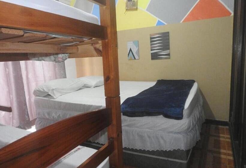 اتاق استاندارد با سرویس بهداشتی مشترک, Rio Surf House Hostel E Pousada