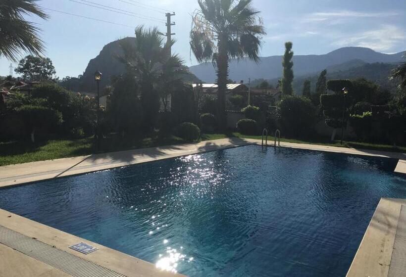 4 Bedroom Villa, Asur Hotel & Aparts & Villas