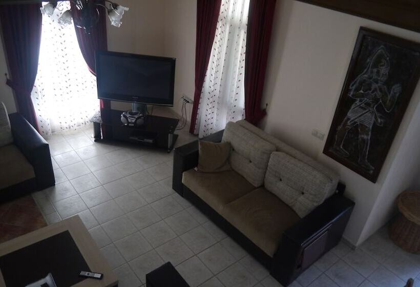 Вилла 4 Спальни, Asur Hotel & Aparts & Villas