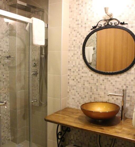 Quarto Deluxe, Beyaz Konak Otel