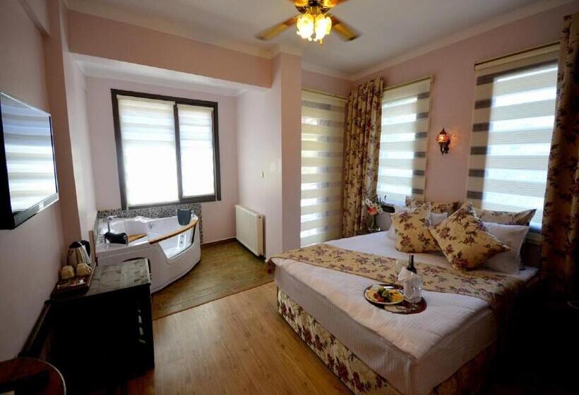 Quarto Deluxe, Beyaz Konak Otel