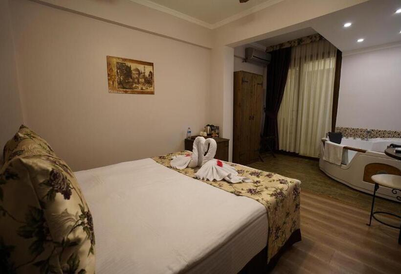 Quarto Deluxe, Beyaz Konak Otel