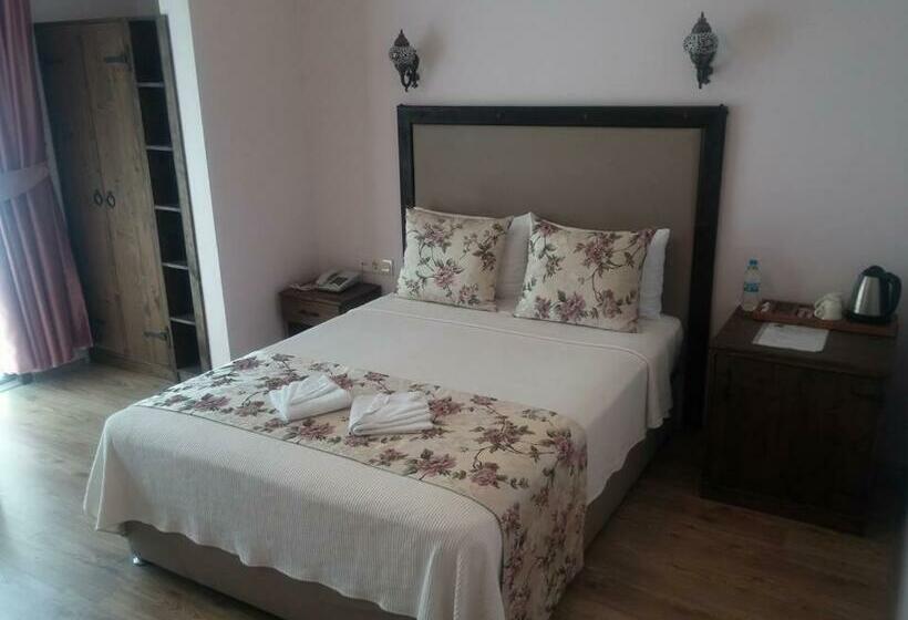 Quarto Estandar, Beyaz Konak Otel