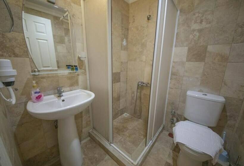 Quarto Estandar, Beyaz Konak Otel