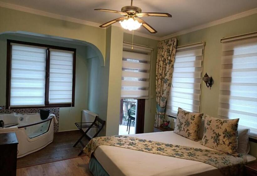 Quarto Deluxe, Beyaz Konak Otel