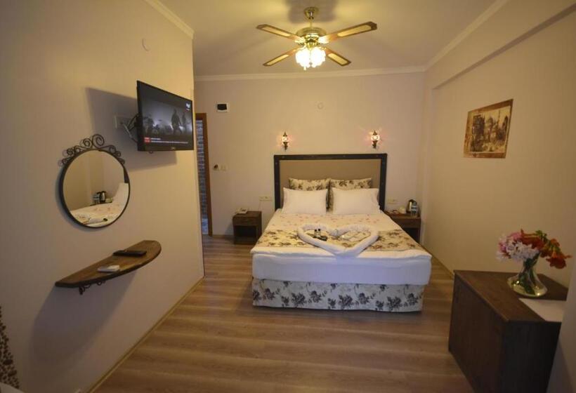 Quarto Deluxe, Beyaz Konak Otel