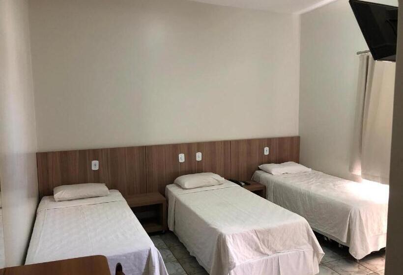 Номер Стандарт Трехместный, Bravo City Hotel Dourados