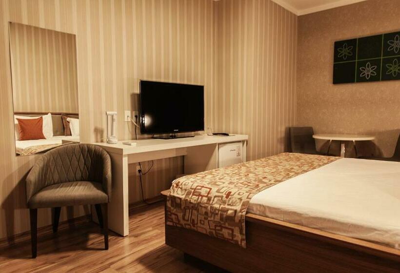 غرفة قياسية, Class Hotel Alfenas