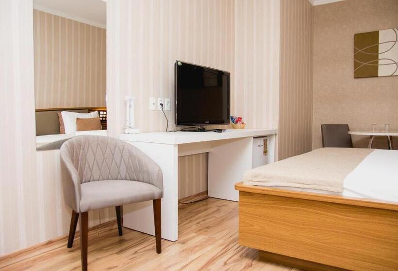 غرفة قياسية, Class Hotel Alfenas