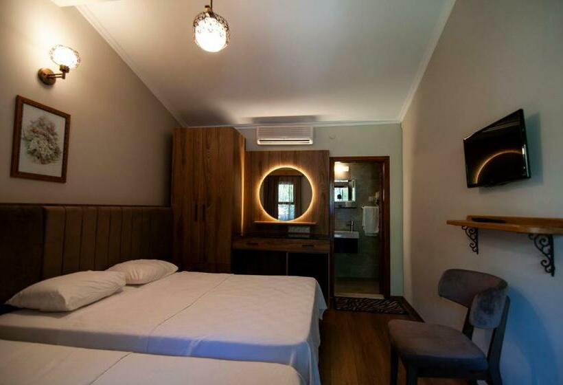اتاق استاندارد سه نفره, Fener Motel