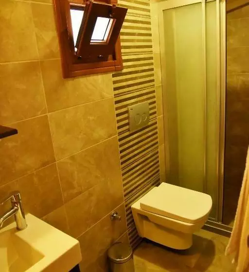 اتاق استاندارد, Fener Motel
