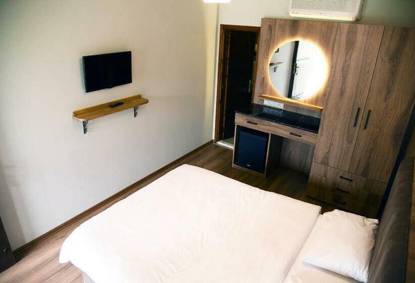 スタンダードルーム, Fener Motel