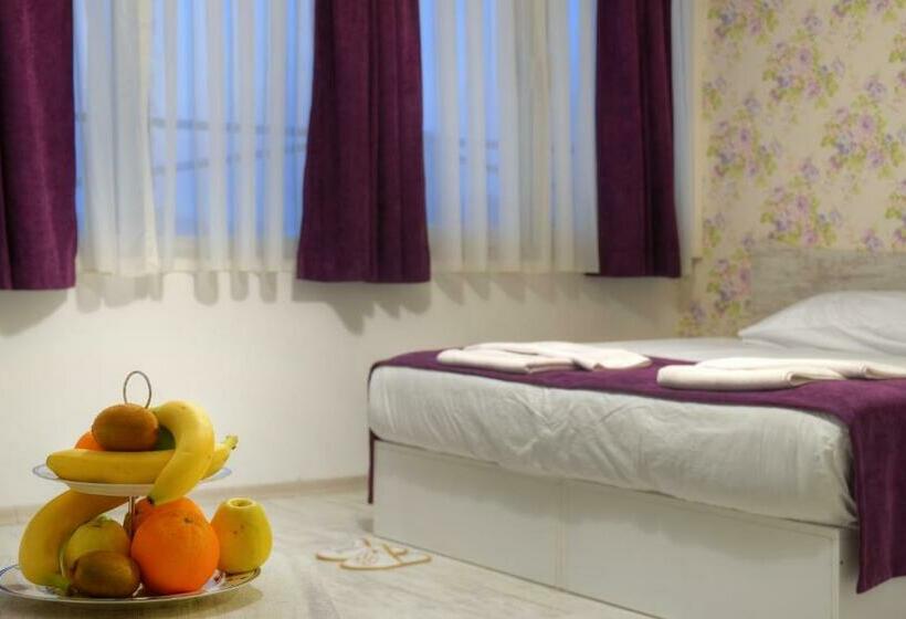 اتاق استاندارد, Abro Sezenler