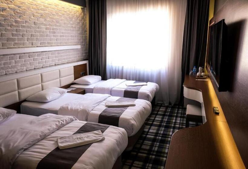 舒适三人间, Aripsas