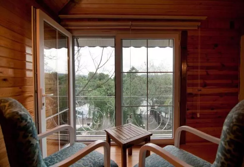 スタンダードバンガロー, Agva Nehir Evi  Adult Only
