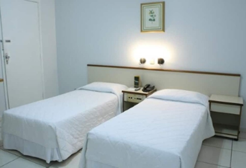 Номер Стандарт Трехместный, Bravo City Hotel Dourados