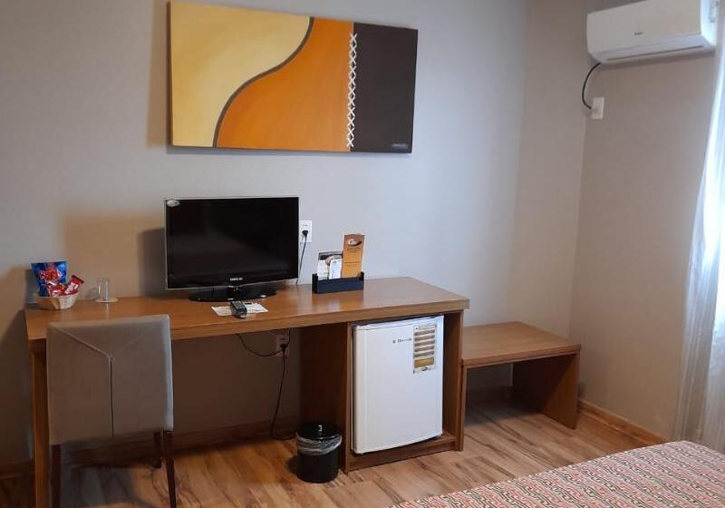 غرفة قياسية, Class Hotel Alfenas