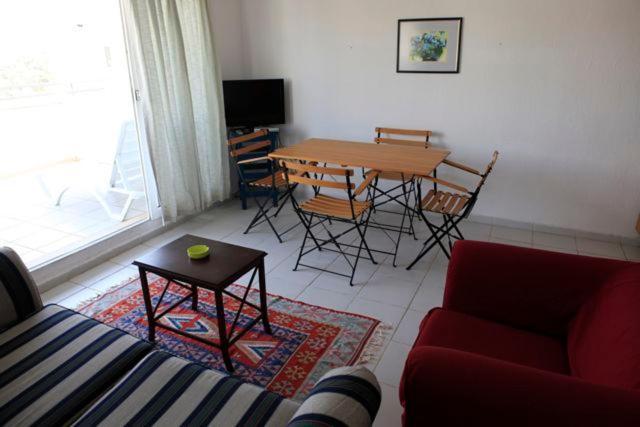 침실 1개 아파트, Emelce Apart