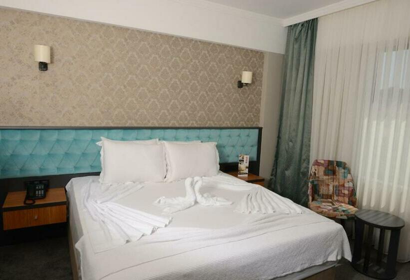 标准间带双人床, Fier Life Center