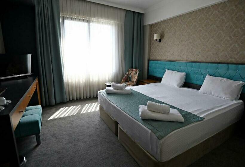 标准间带双人床, Fier Life Center