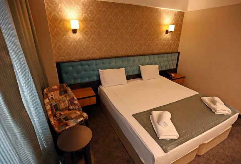 标准间带双人床, Fier Life Center