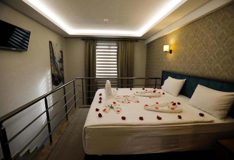 标准间带双人床, Fier Life Center