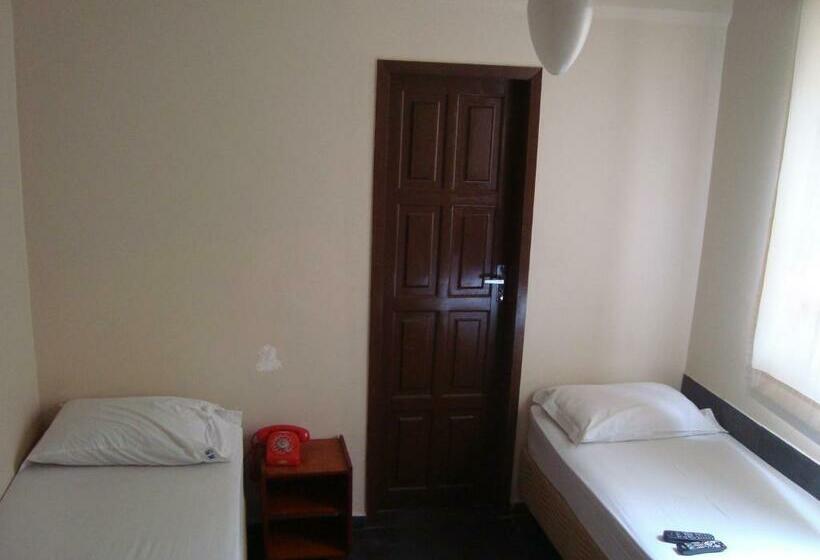 エコノミールーム, Goias