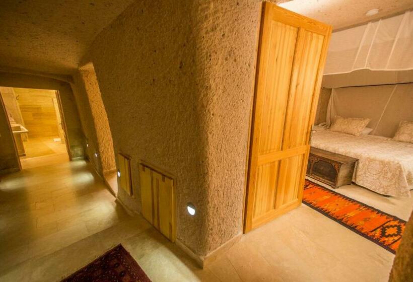 패밀리 스위트, Kistar Cave