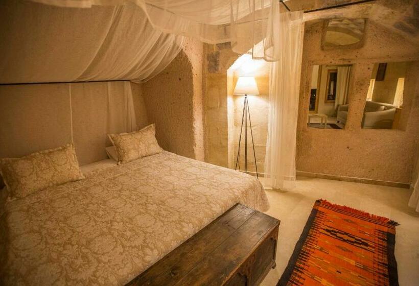 패밀리 스위트, Kistar Cave