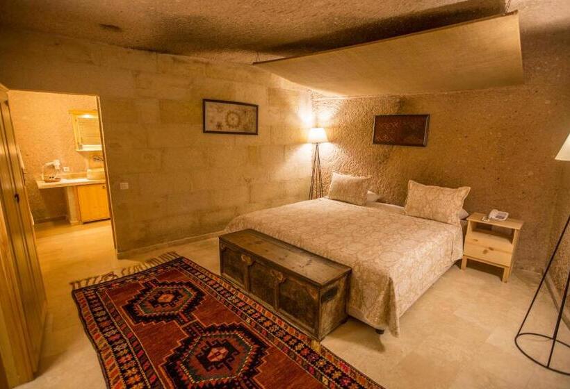 수피리어 스위트, Kistar Cave