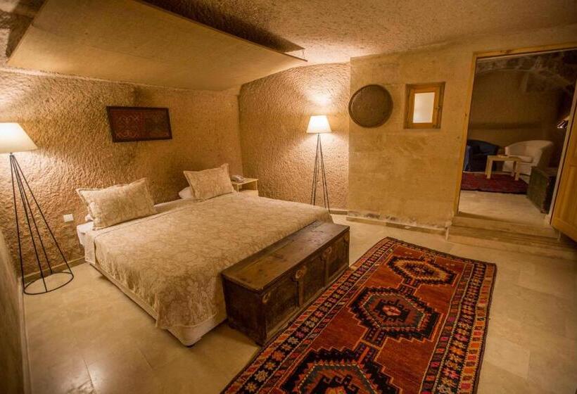 수피리어 스위트, Kistar Cave