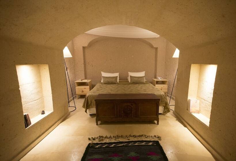 수피리어 스위트, Kistar Cave