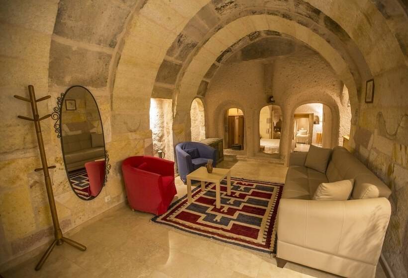 패밀리 스위트, Kistar Cave