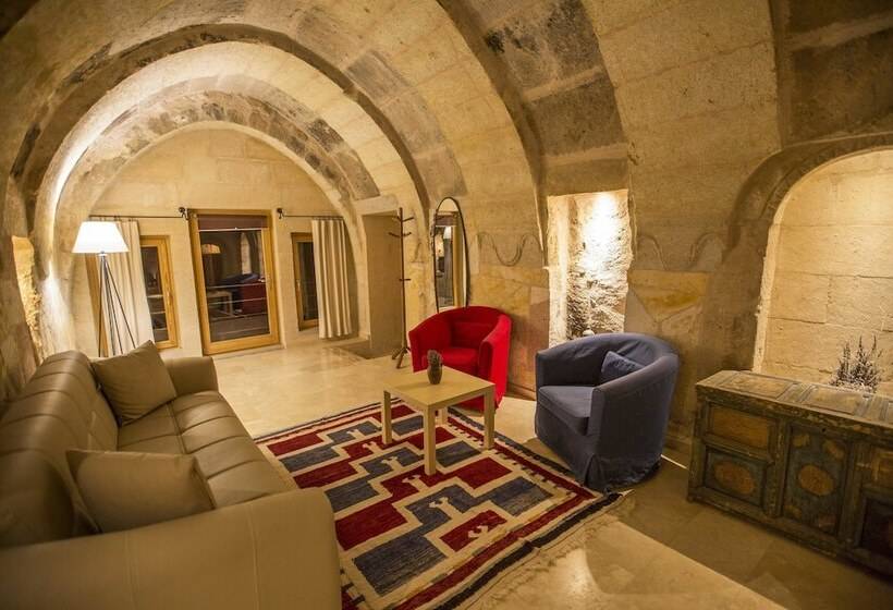 패밀리 스위트, Kistar Cave