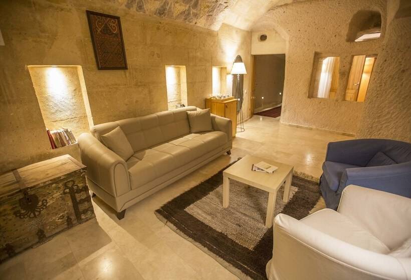 패밀리 스위트, Kistar Cave