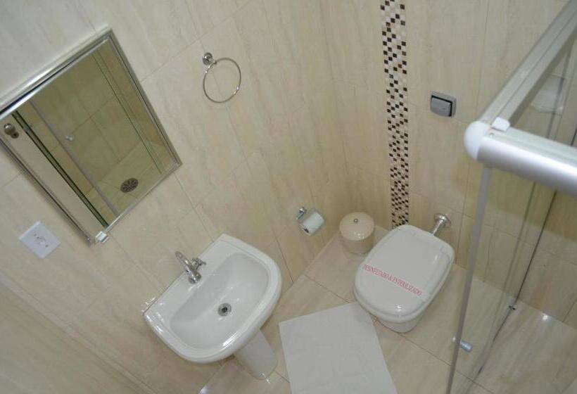 スタンダードトリプルルーム, Libero