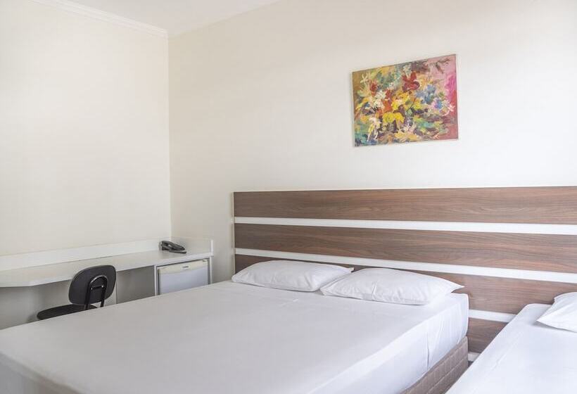 スタンダードトリプルルーム, Libero