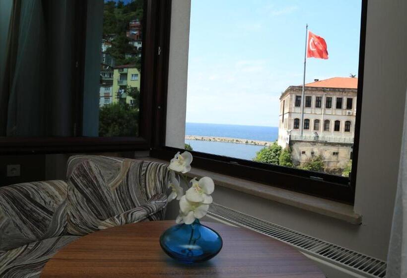 标准间, Lonca Butik