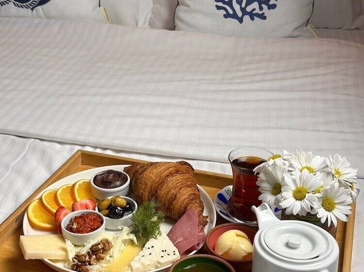 标准间, Lonca Butik