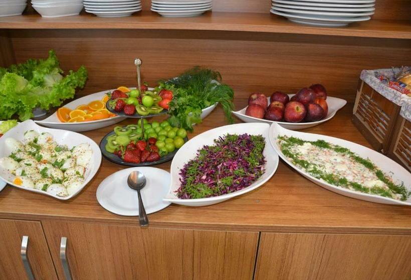 Camera Standard, Marka