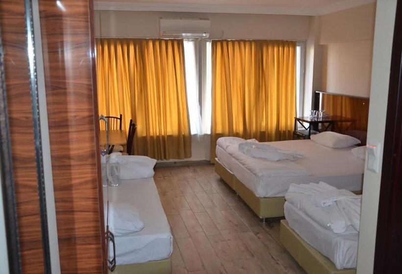 Camera Familiare, Marka