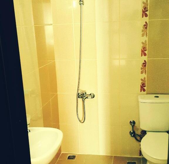 Camera Standard, Marka