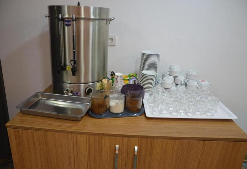 Camera Familiare, Marka