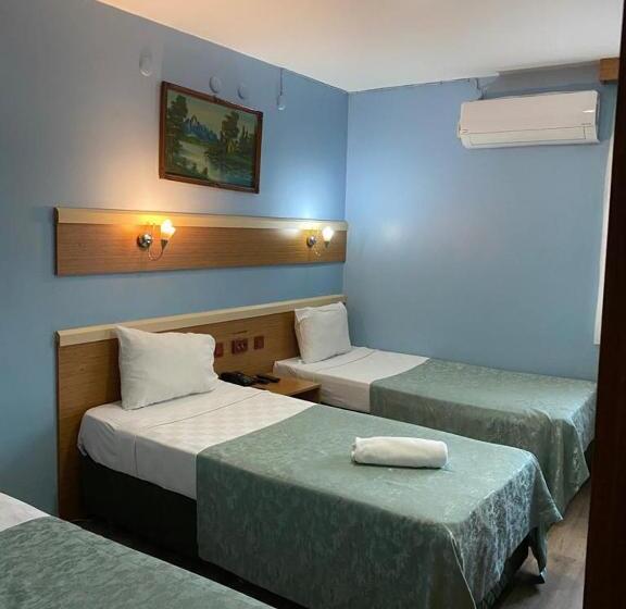 スタンダードトリプルルーム, Oz Villa