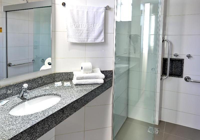 디럭스 룸, Porto Minas Hotel E Convenções