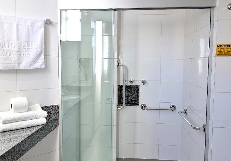 디럭스 룸, Porto Minas Hotel E Convenções