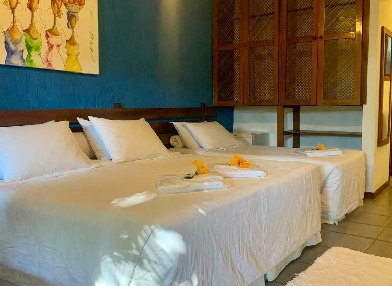 غرفة قياسية ثلاثية مزودة بشرفة, Pousada Marambaia