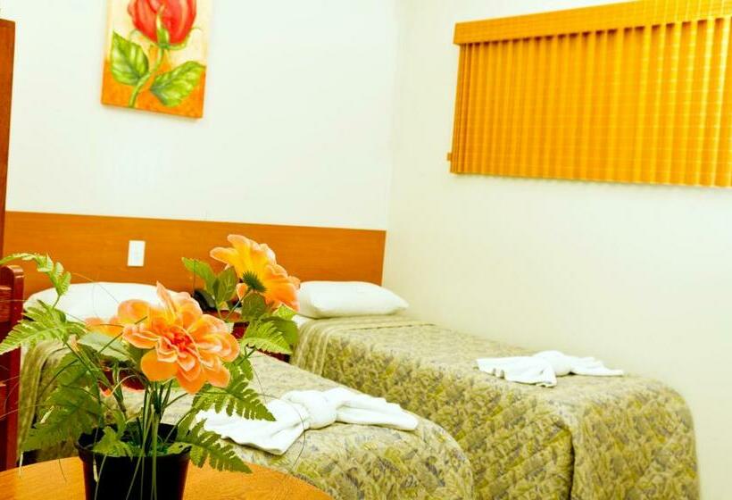 חדר סטנדרט, Poyares