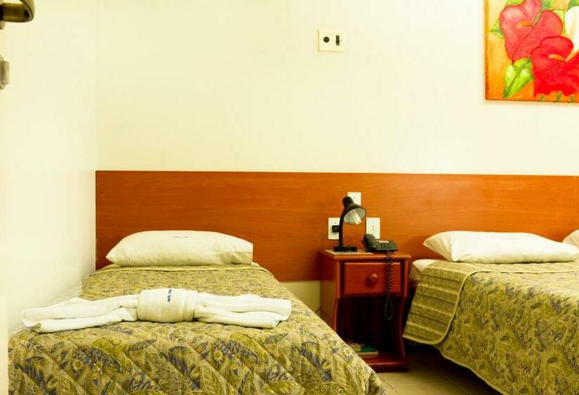 חדר סטנדרט, Poyares